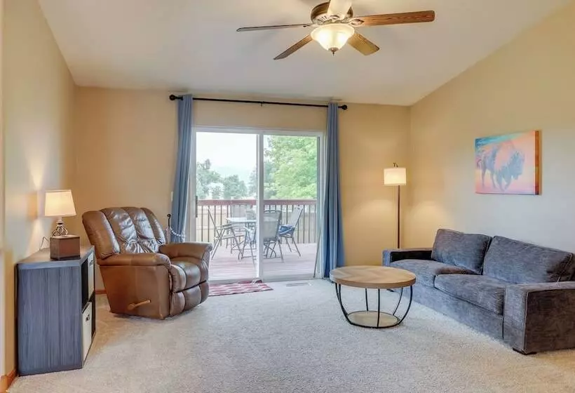 Roomy Piedmont Home W/ Yard < 14 Mi To Sturgis!