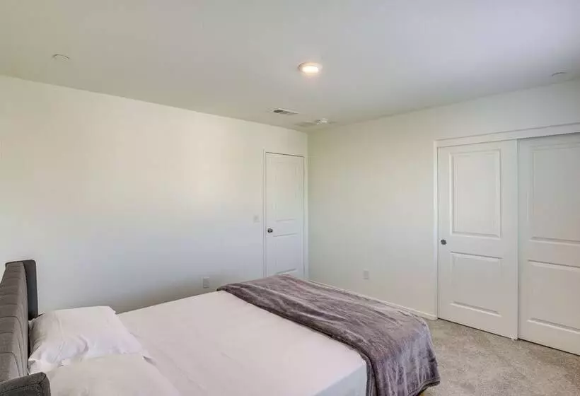 Coachella Home W/ Game Room & 1 Pm Check Out