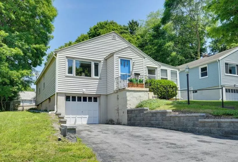 Syracuse Home W/ Fenced Yard < 1 Mi To Westcott St