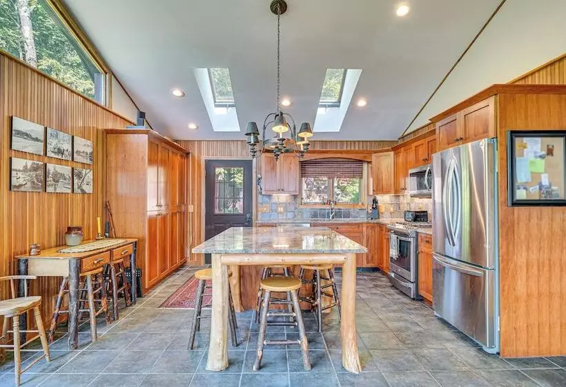 Waterfront Lake George Lodge W/ Boat Dock & Lift!