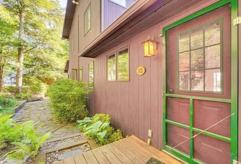 Waterfront Lake George Lodge W/ Boat Dock & Lift!