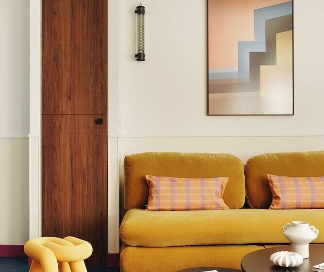 Edgar Suites Montrouge