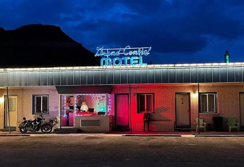 Grand Central Motel