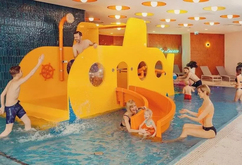 هتل Crystal Mountain