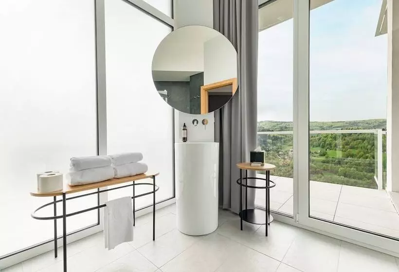 هتل Crystal Mountain