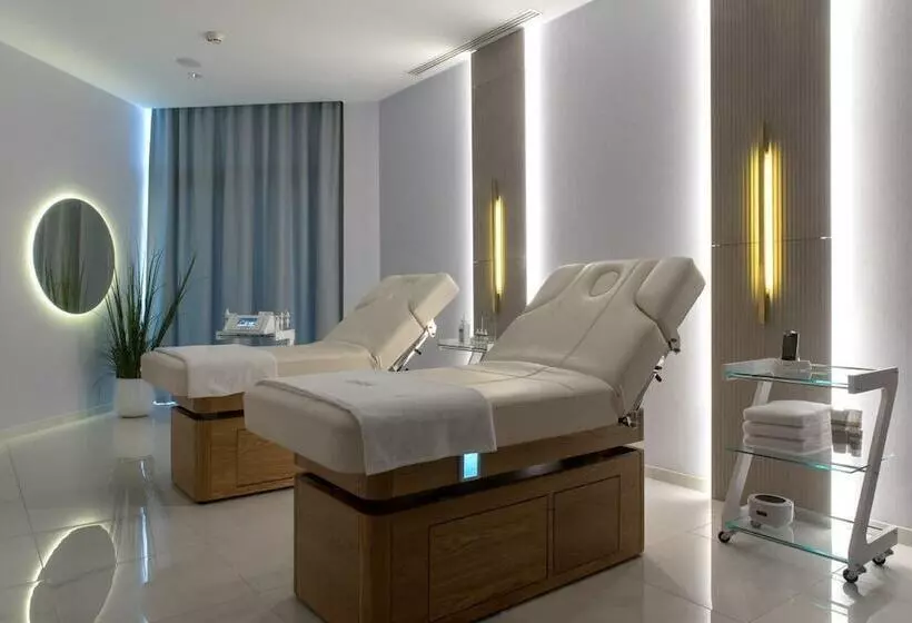 هتل Crystal Mountain