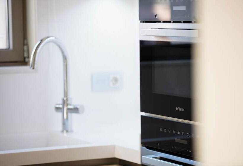 호텔 Demani President Suites