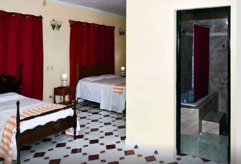 پانسیون Alcazar Family Resort