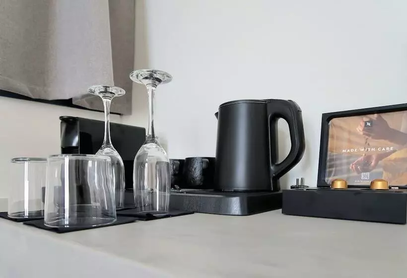 Majatalo Blé Suites Santorini