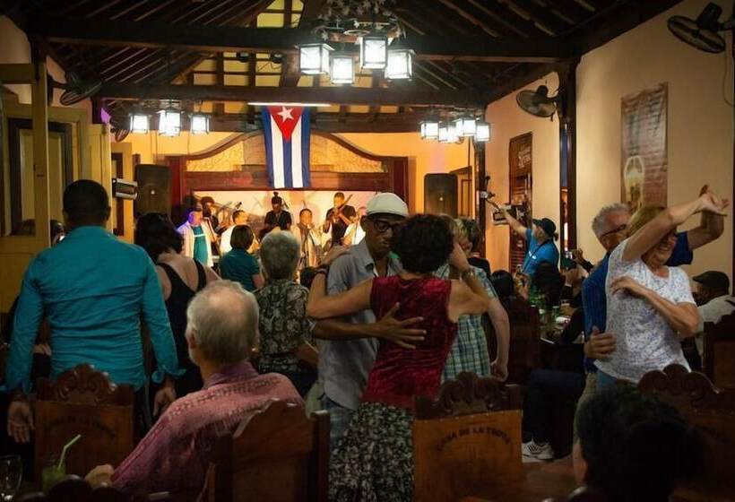 ペンション Casa Gloria