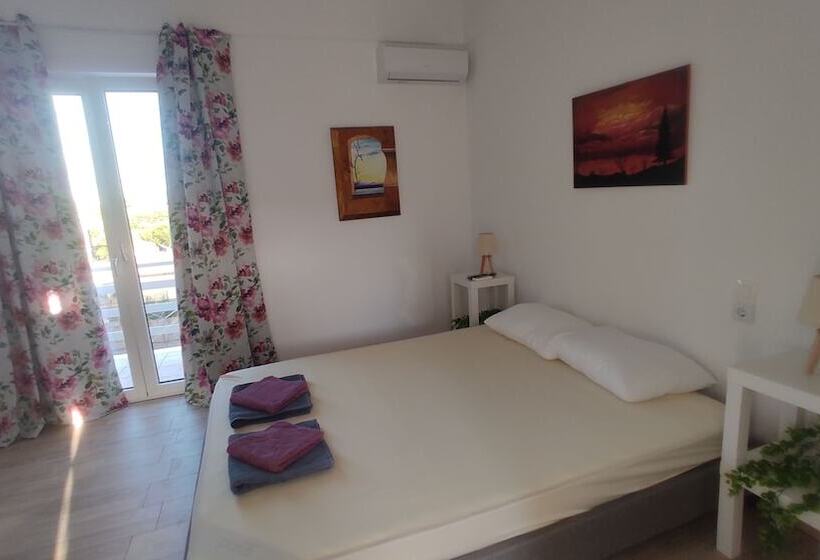 پانسیون Karavaki Apartments