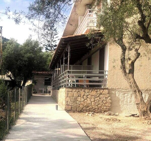 پانسیون Karavaki Apartments