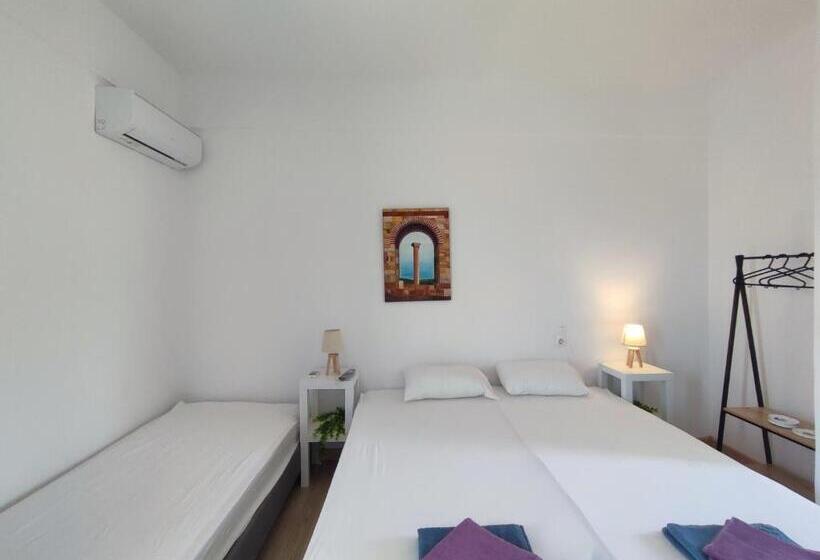 پانسیون Karavaki Apartments