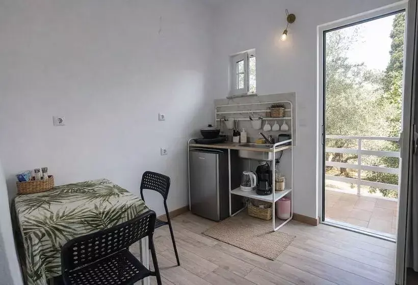 پانسیون Karavaki Apartments