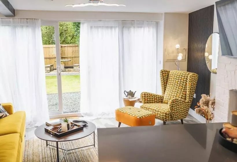 Residenssi Captivating 2 Bed House In Nettleham