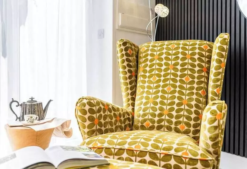 Residenssi Captivating 2 Bed House In Nettleham