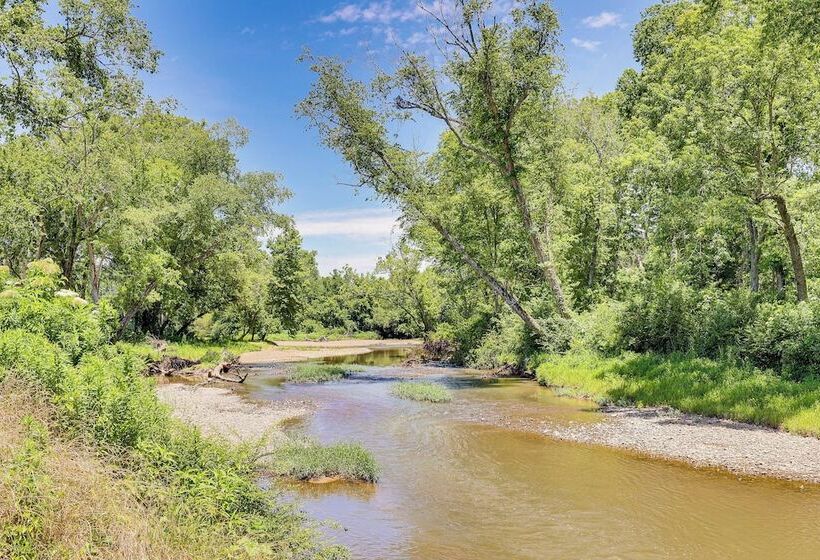 Riverfront Murfreesboro Cabin W/ Fire Pit