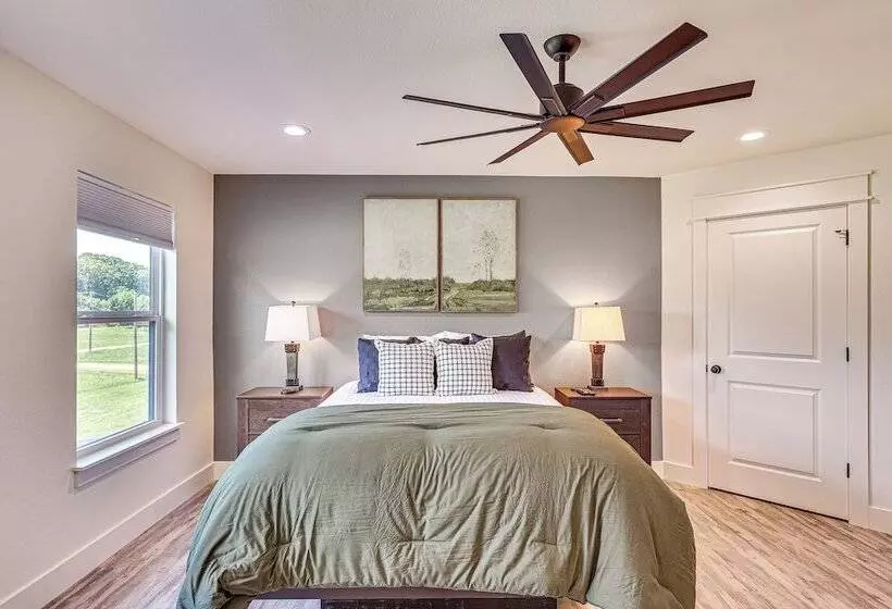 Riverfront Murfreesboro Cabin W/ Fire Pit