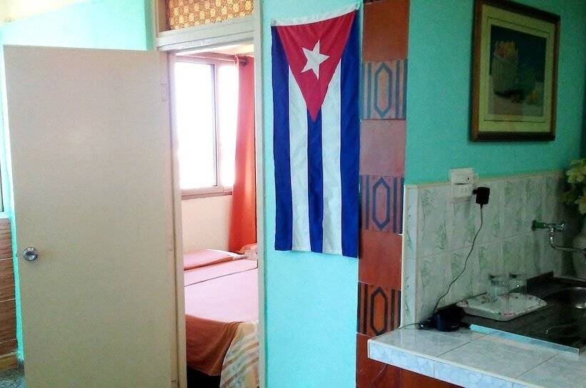 پانسیون Havana Breakfast Nohelia Y Osmany