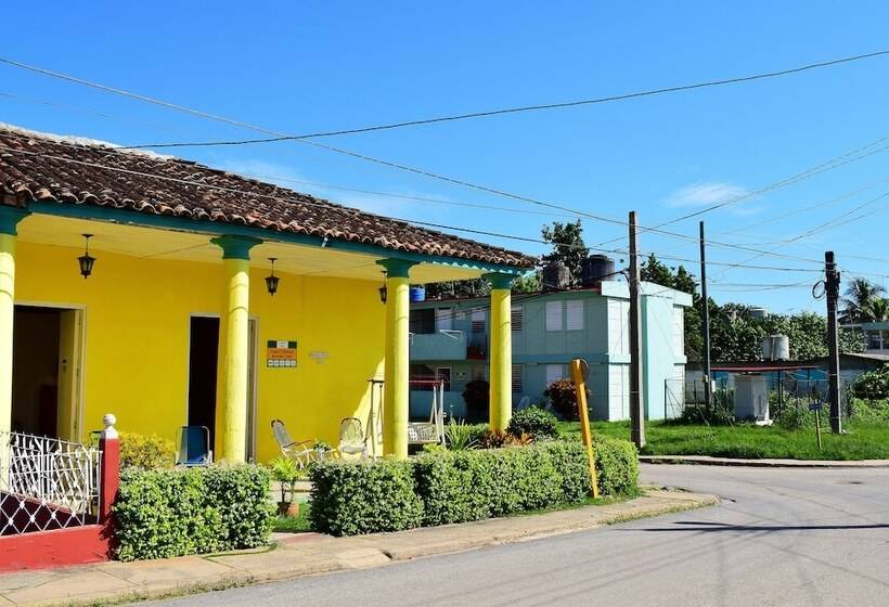 پانسیون Casa Colonial Mercedes