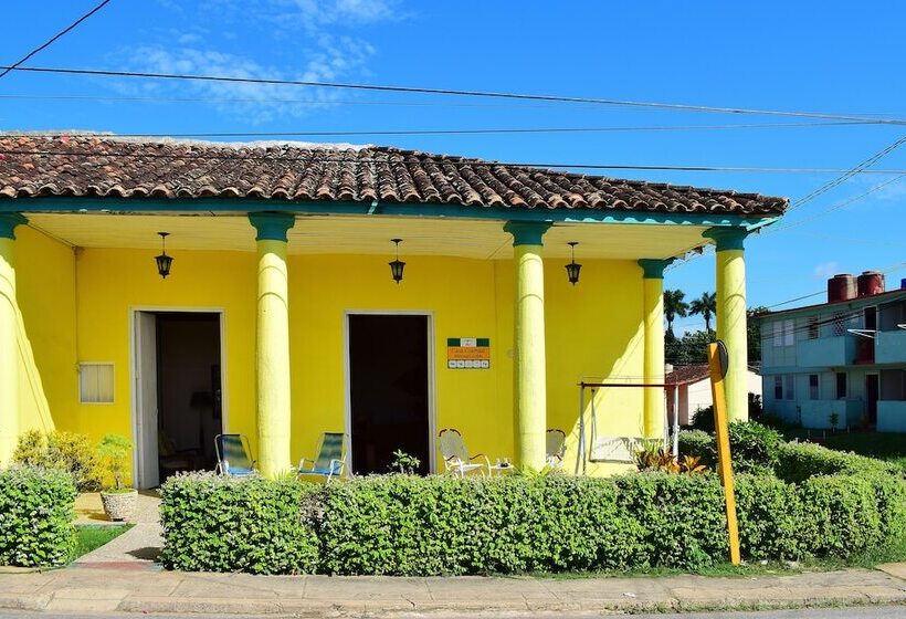 پانسیون Casa Colonial Mercedes