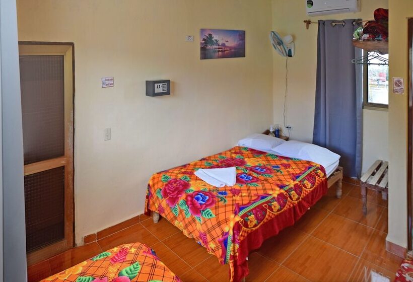 پانسیون Hostal Alcuria