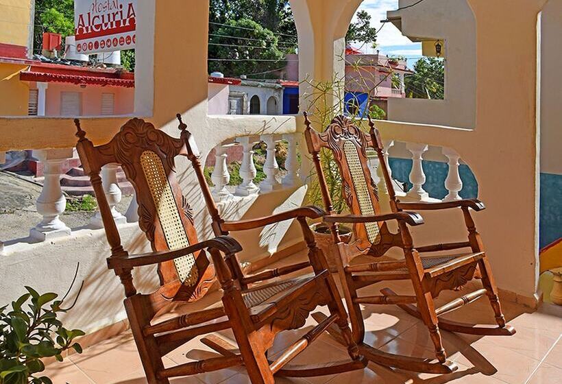 پانسیون Hostal Alcuria