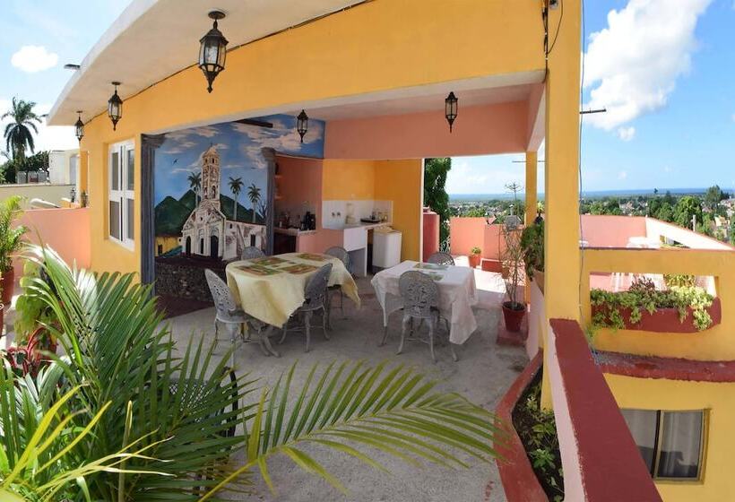 پانسیون Hostal Alcuria