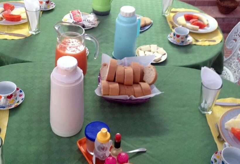 پانسیون Hostal Villa Martha