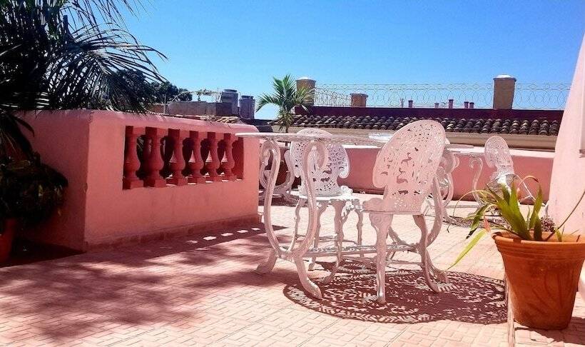 پانسیون Hostal Villa Martha