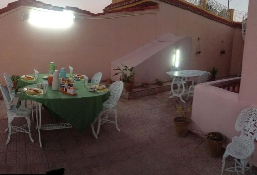 پانسیون Hostal Villa Martha