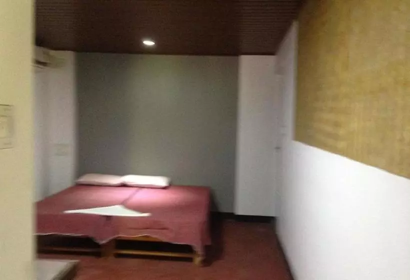 تختخواب و صبحانه Ambadi Villas