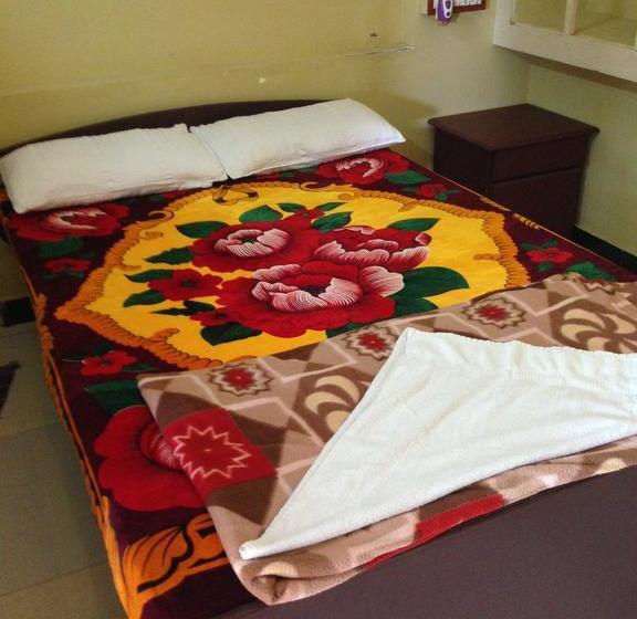 مبيت وإفطار Ambadi Villas