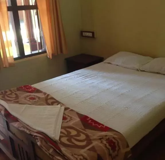 تختخواب و صبحانه Ambadi Villas