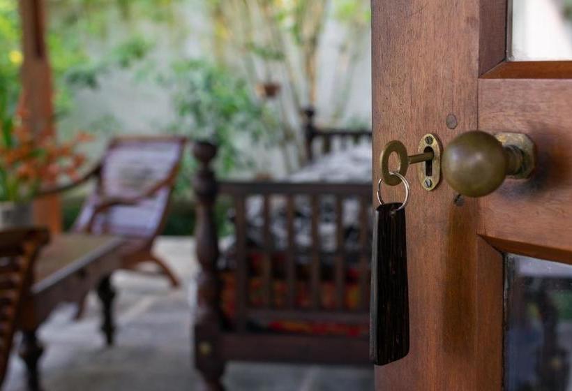 Bed & Breakfast Lilly House