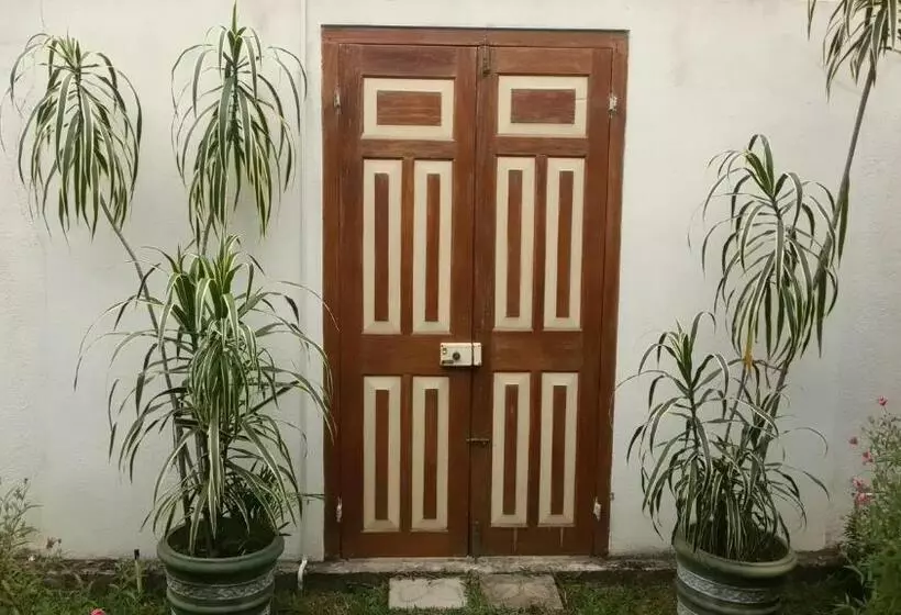 Aamiaismajoitus (B&B) Lilly House