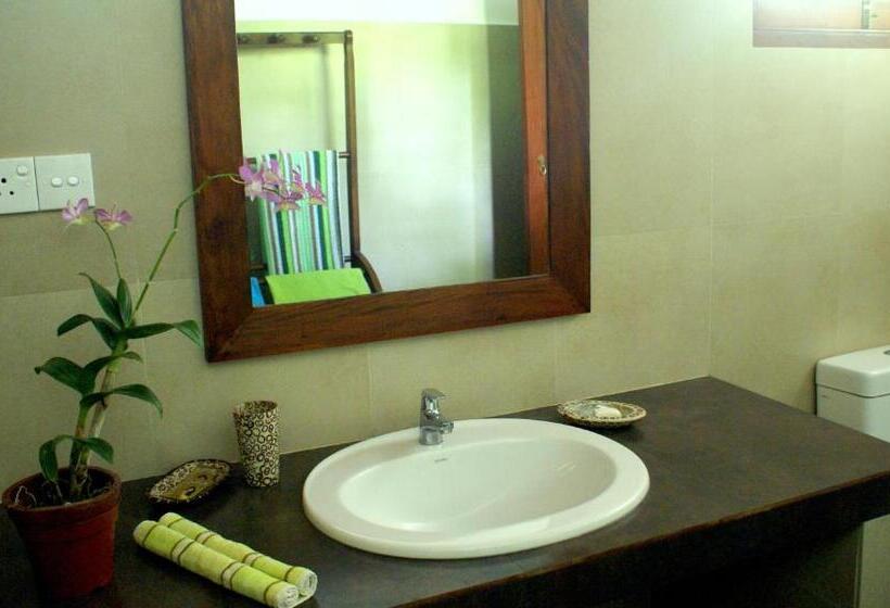 Bed & Breakfast Lilly House