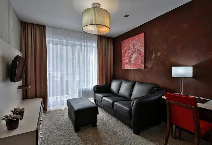 Отель Alexander