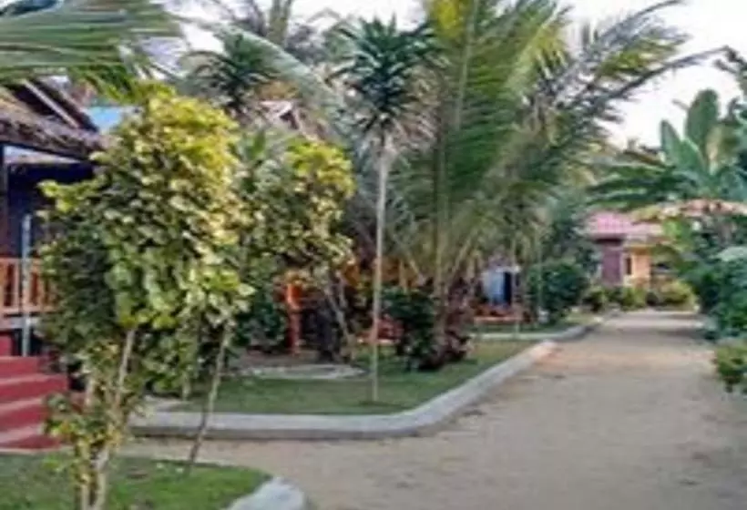 هتل Golden Beach Resort