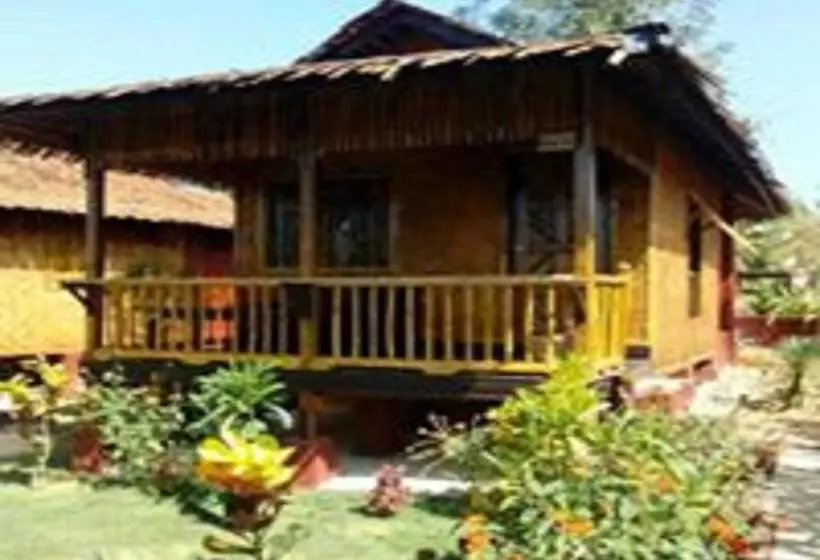 هتل Golden Beach Resort