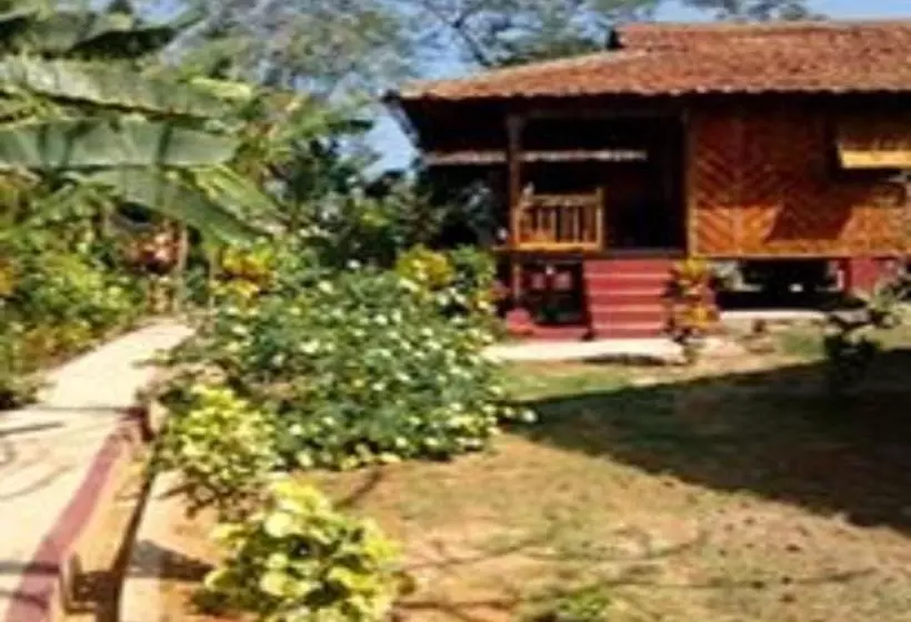 هتل Golden Beach Resort