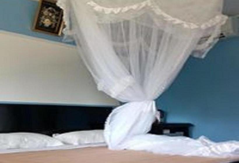 هتل Golden Beach Resort