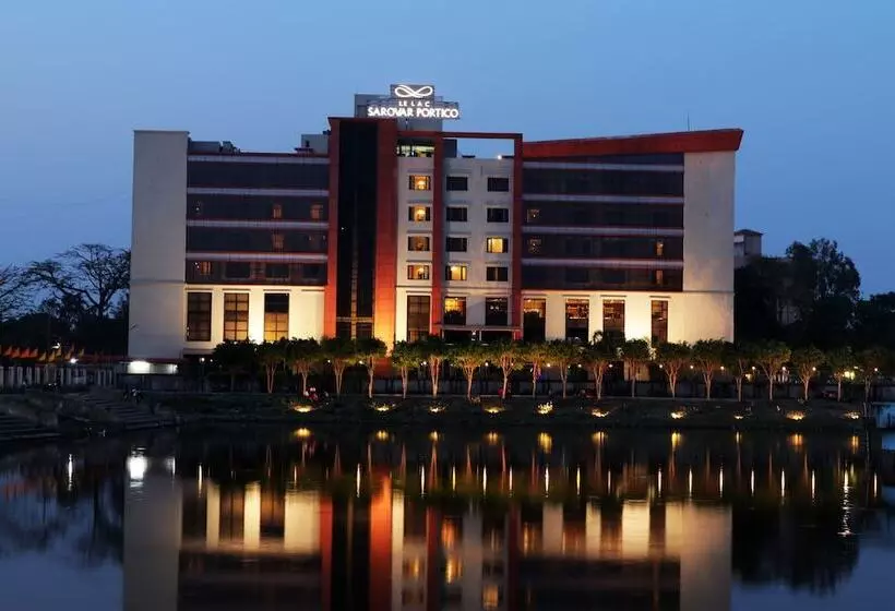 Hotelli Le Lac Sarovar Portico Ranchi