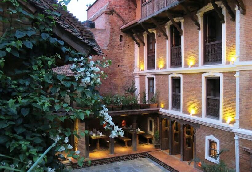 هتل The Inn Patan