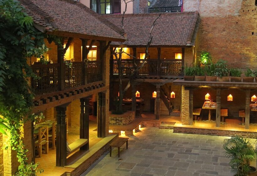 هتل The Inn Patan