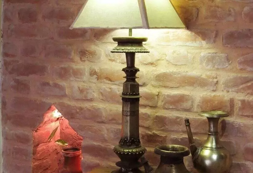 هتل The Inn Patan