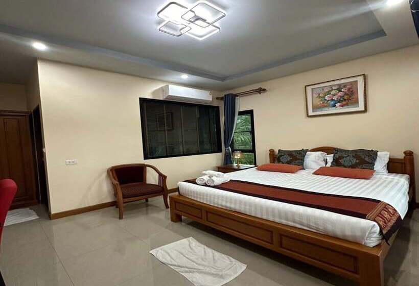 호텔 Capital O 75518 Baan Rose Resort Ao Luk