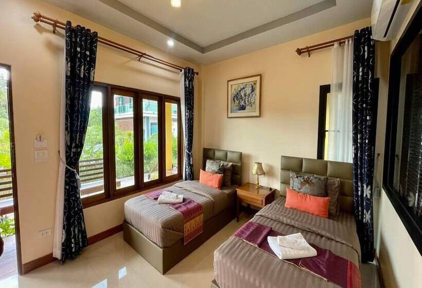 호텔 Capital O 75518 Baan Rose Resort Ao Luk