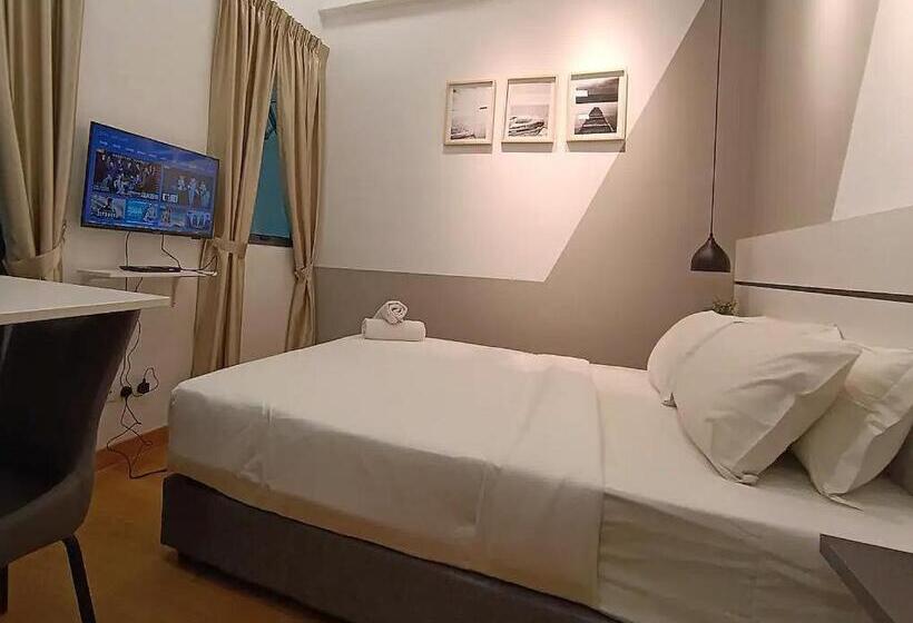 تختخواب و صبحانه Ast Boutique Suites