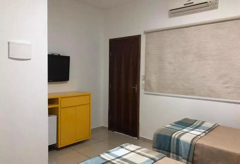 Retkeilymaja Pousada Eiru